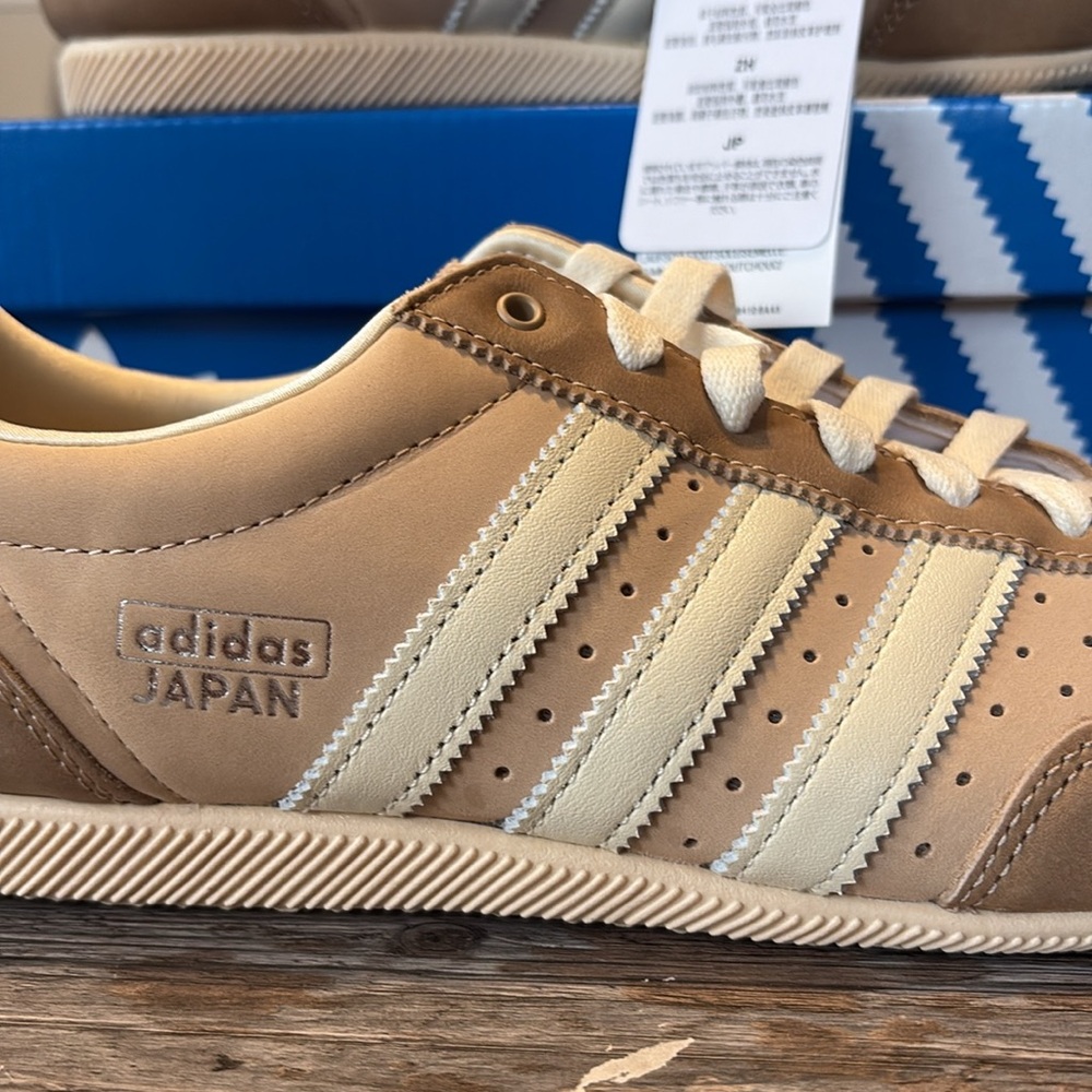 Adidas JAPAN Collection Women's Sneakers - SOLD OUT - Picture 3 of 9